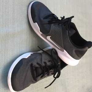Men’s Nike shoes